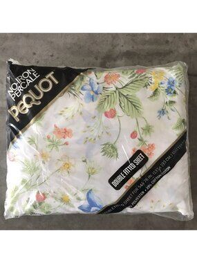 Vintage Pequot Double Fitted Sheet Floral Berries Cottage Gardens 54"x76" USA